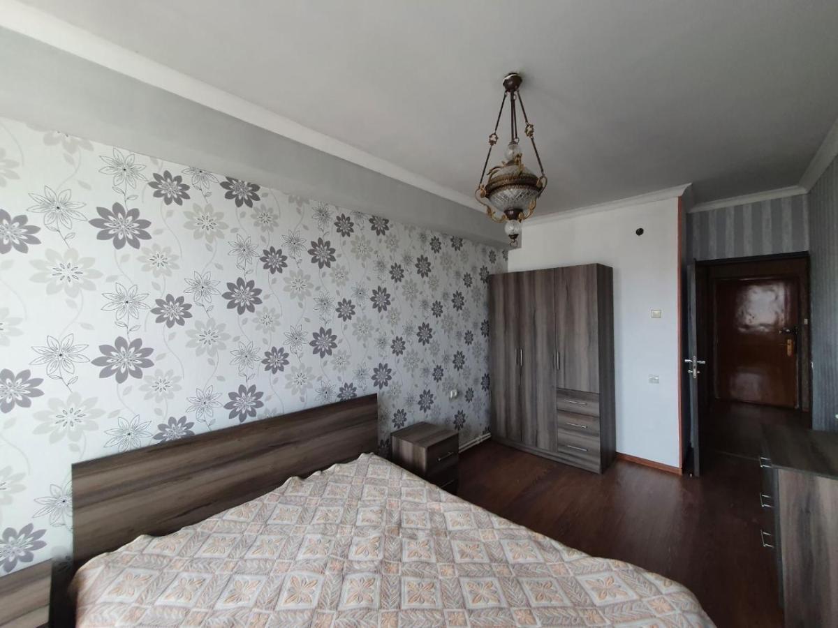 Apartment In Yerevan On Amiryan Street מראה חיצוני תמונה